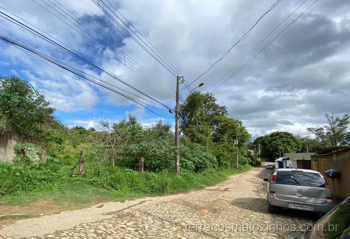 Vista da Rua Grimaldi de Melo junto ao terreno